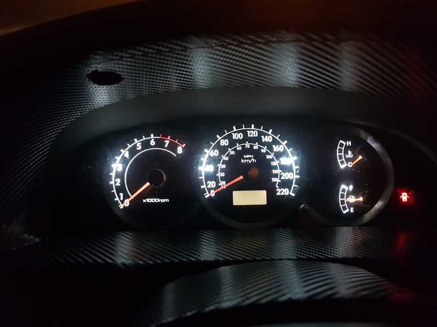 kia-spektra-ne-rabotaet-odometr-3r2ped93