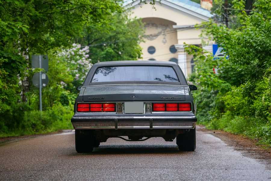 nazad-v-1968-i-opit-vladeniya-chevrolet-tsamaro-ss