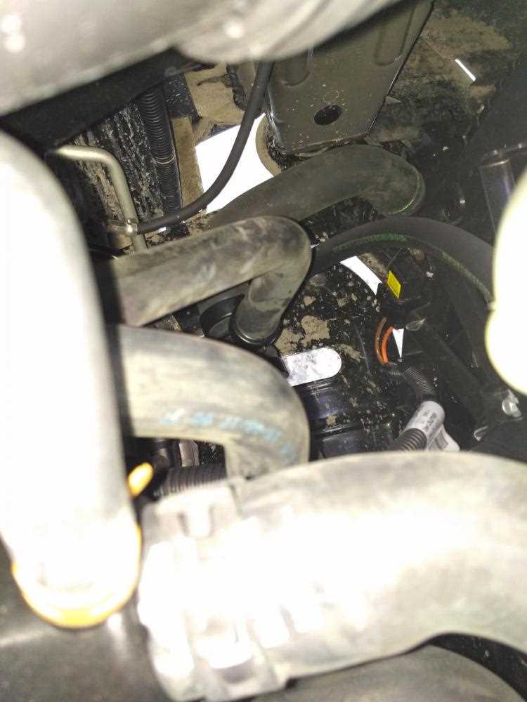 regulirovka-stsepleniya-nissan-almera-g15-ot90hh21