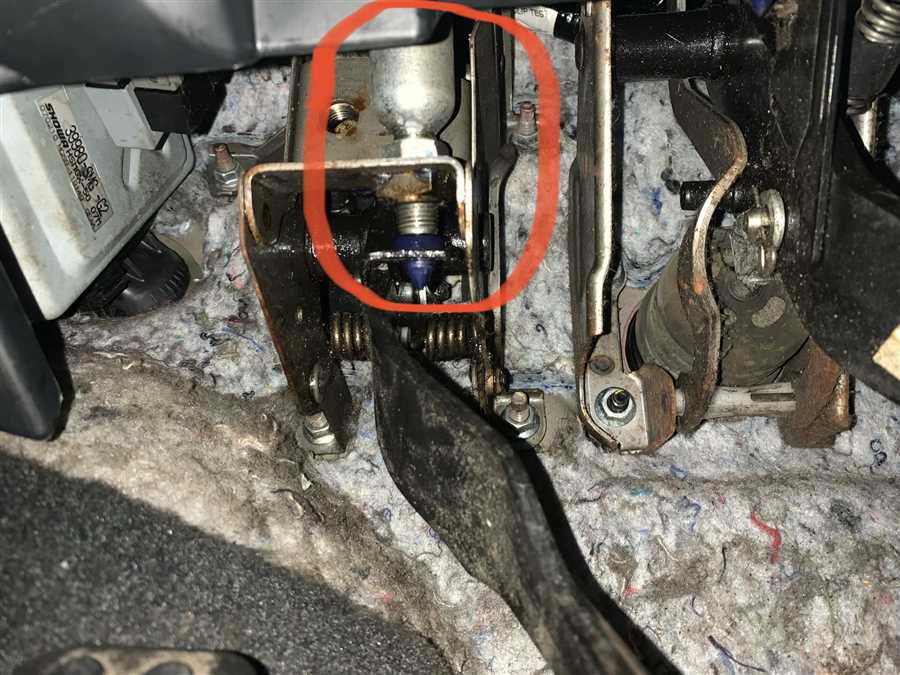 skripit-pedal-stsepleniya-priora-w2iw42v9
