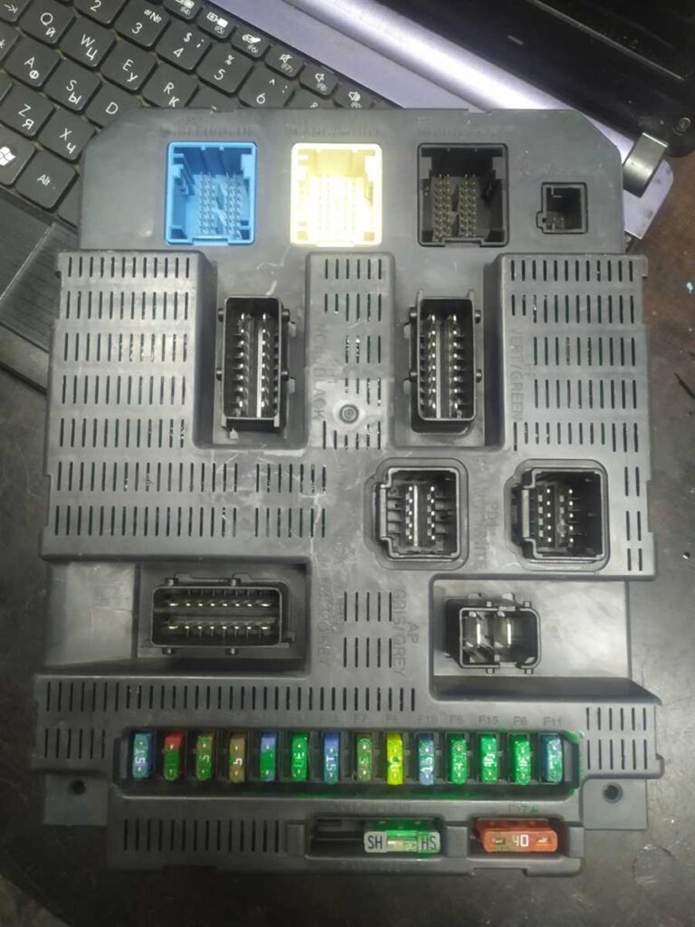 blok-bsi-pezho-308