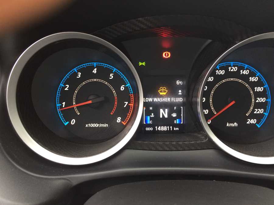low-washer-fluid-level-rnwwnx7v