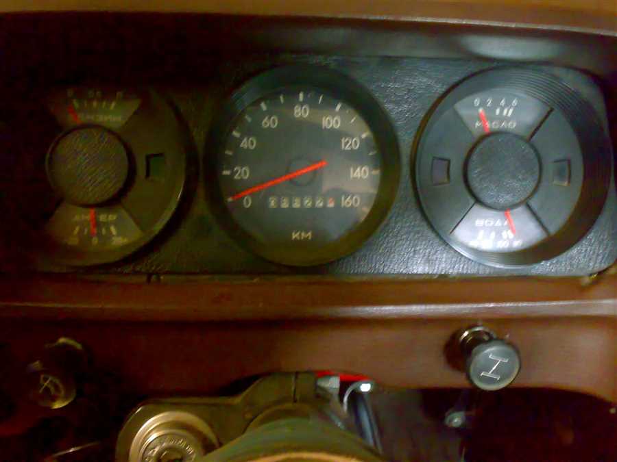 pribornaya-panel-moskvich-412