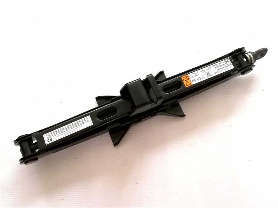 domkrat-dlya-nissan-x-trejl-t32