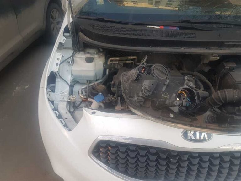 kia-venga-lampa-blizhnego-sveta