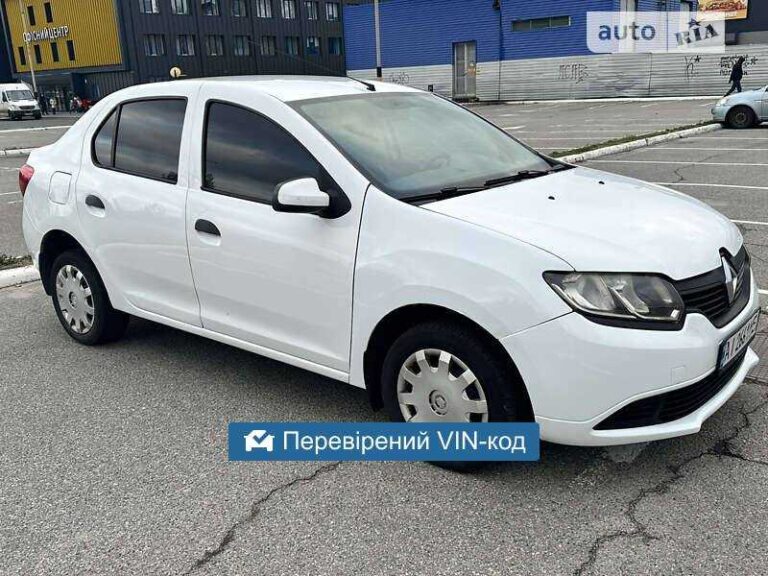 reno-logan-ne-zavoditsya-posle-dtp