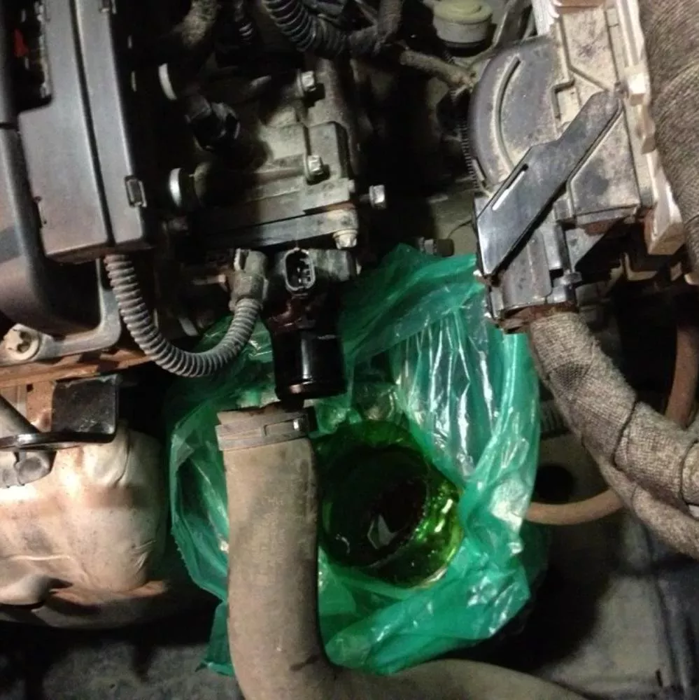 zamena-termostata-opel-astra-h-z18xer-63fs5ssk