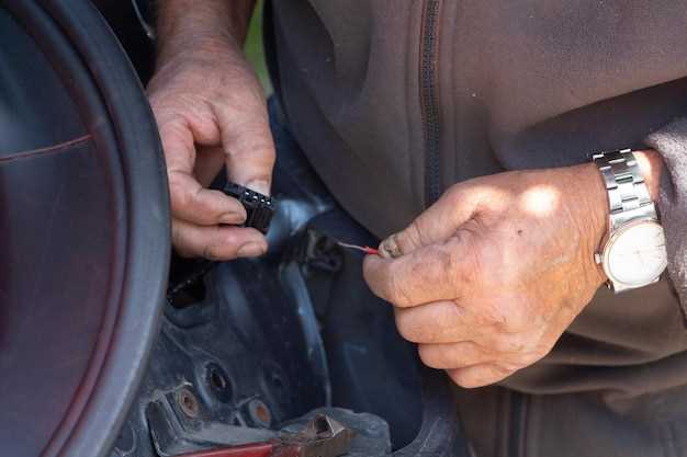 kak-zamenit-batarejku-v-klyuche-kia-ceed-poshagovaya-instruktsiya