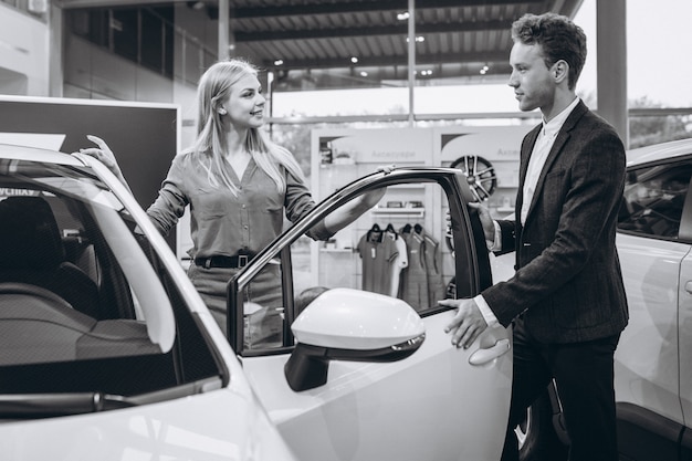 kogda-geely-kupil-volvo-istoriya-sdelki-i-ee-posledstviya