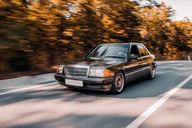 vaz-2110-obzor-xarakteristiki-i-osobennosti-modeli-1995-goda-vipuska