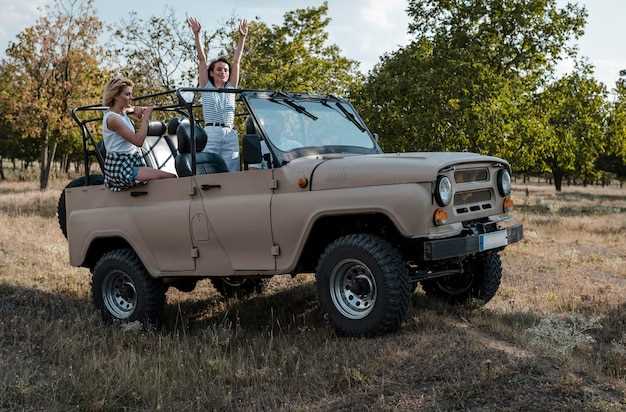 vaz-niva-4x4-obzor-xarakteristiki-i-preimushestva-vnedorozhnika