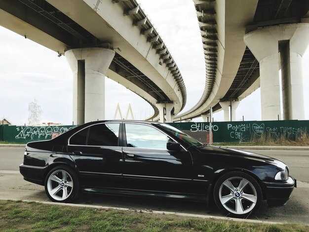 audi-a8-2004